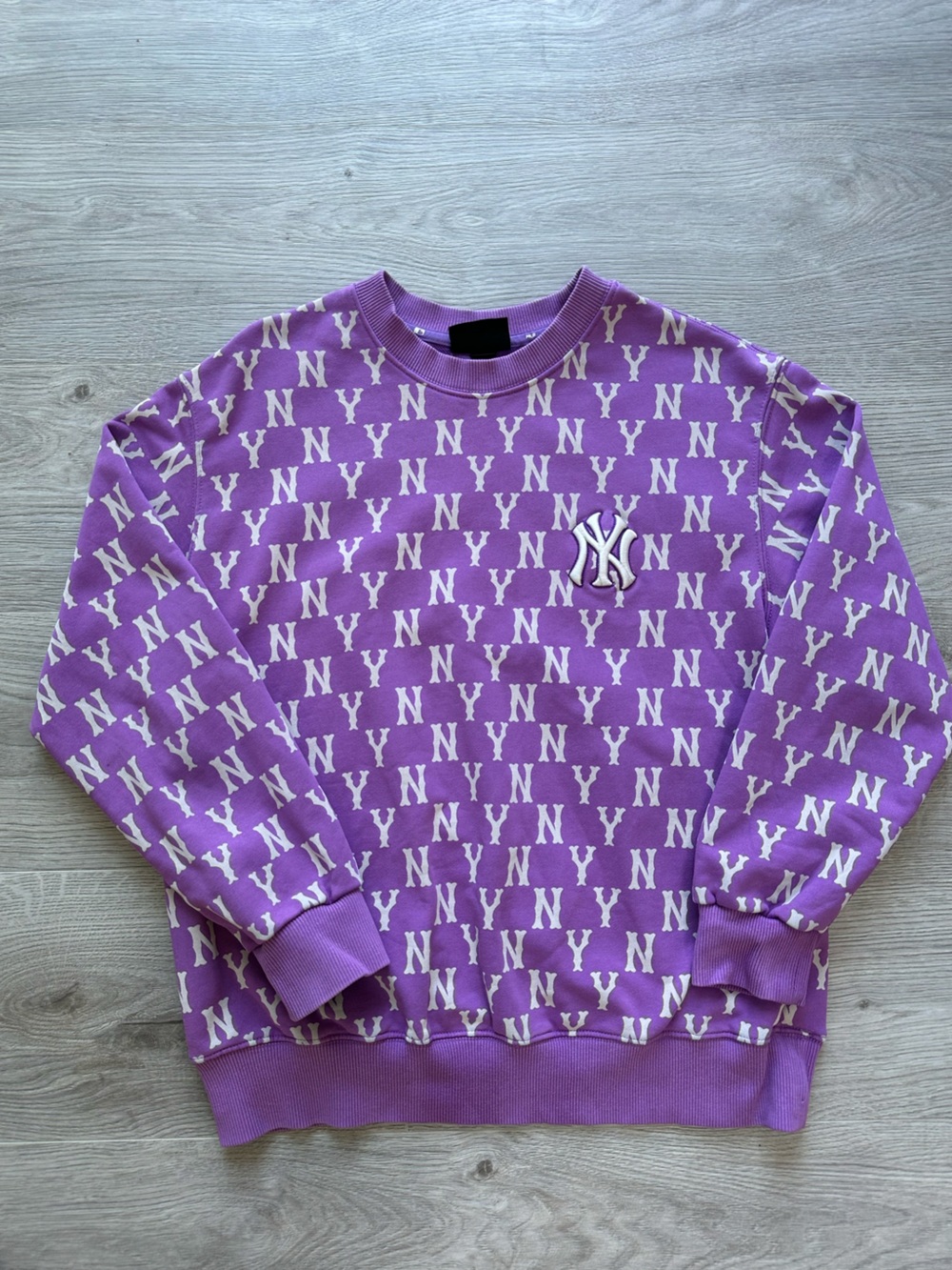 MLB Korea NY Yankees Monogram Allover Overfit Sweatshirt